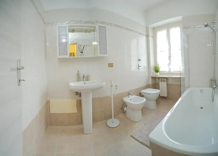 Casa Loren Novara